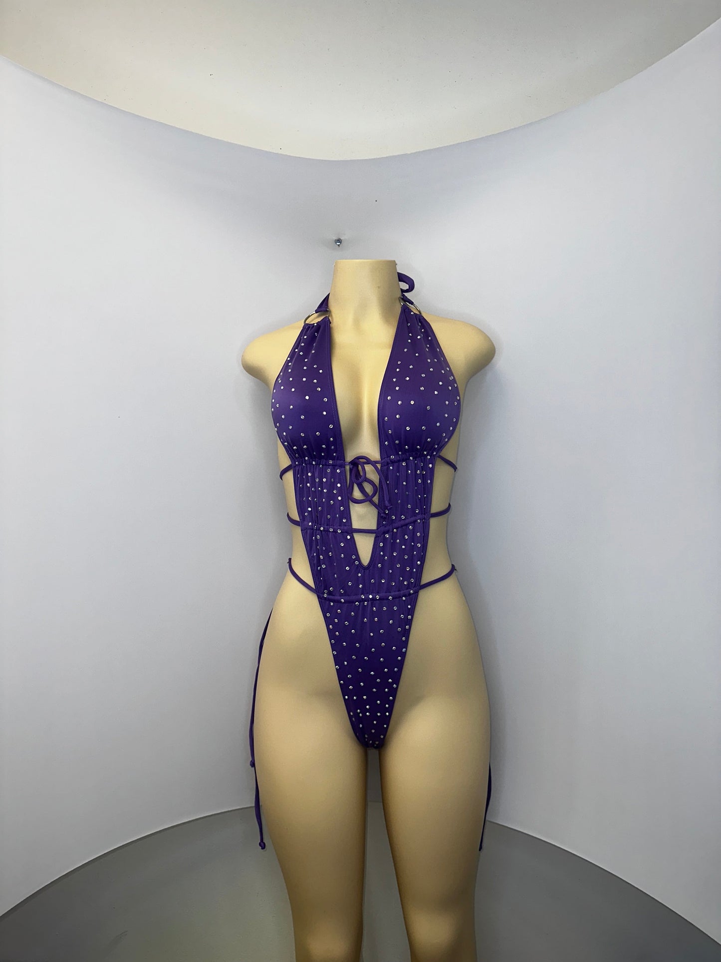 10A Body Atenea With Stones