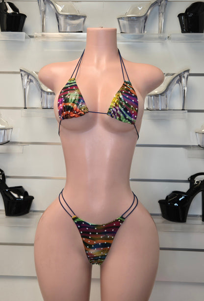 rhinestone micro bikini

handmade dancewear

stripper outfit

stagewear

clubwear for women

pole dance costume

sparkly bikini set

King Thong

Set Susi

handmade performance outfit