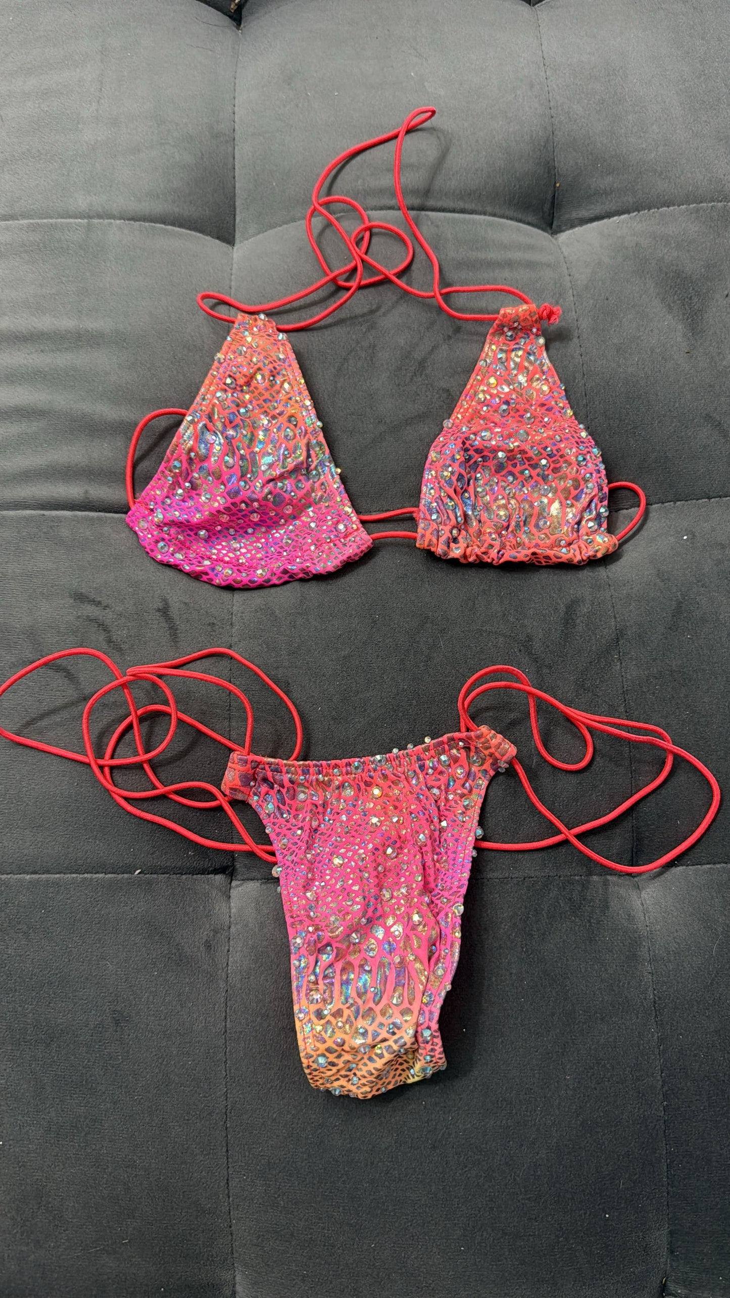 10B Set Susi – Rhinestone Micro Bikini – Exotic Dancer Stagewear for Women – Stage & Clubwear Outfit King Thong