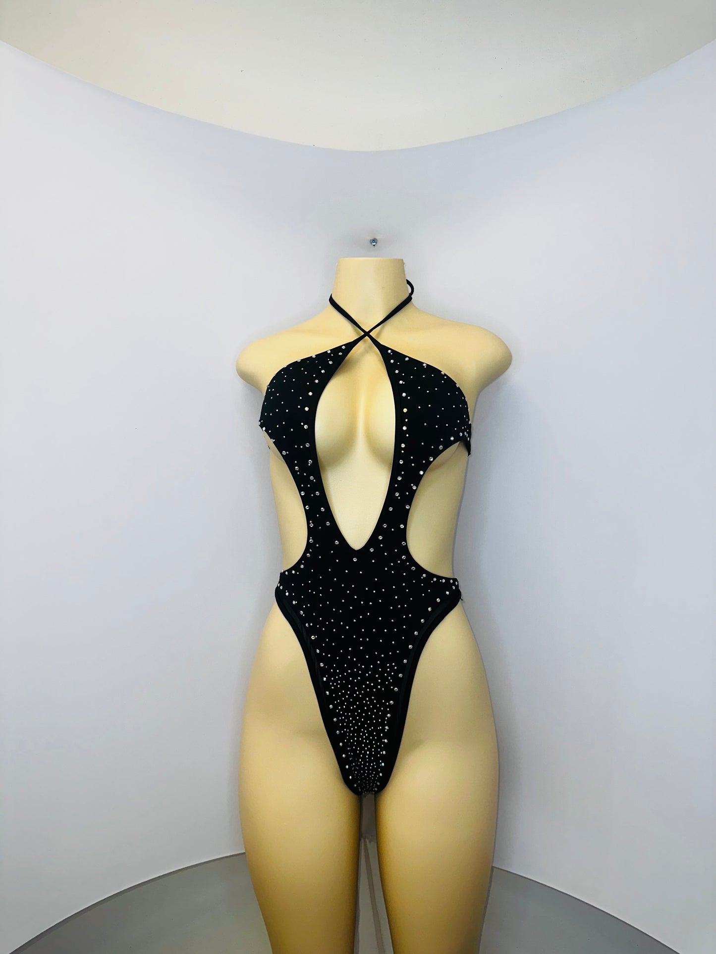 2M Body Minerva With Stones - Available