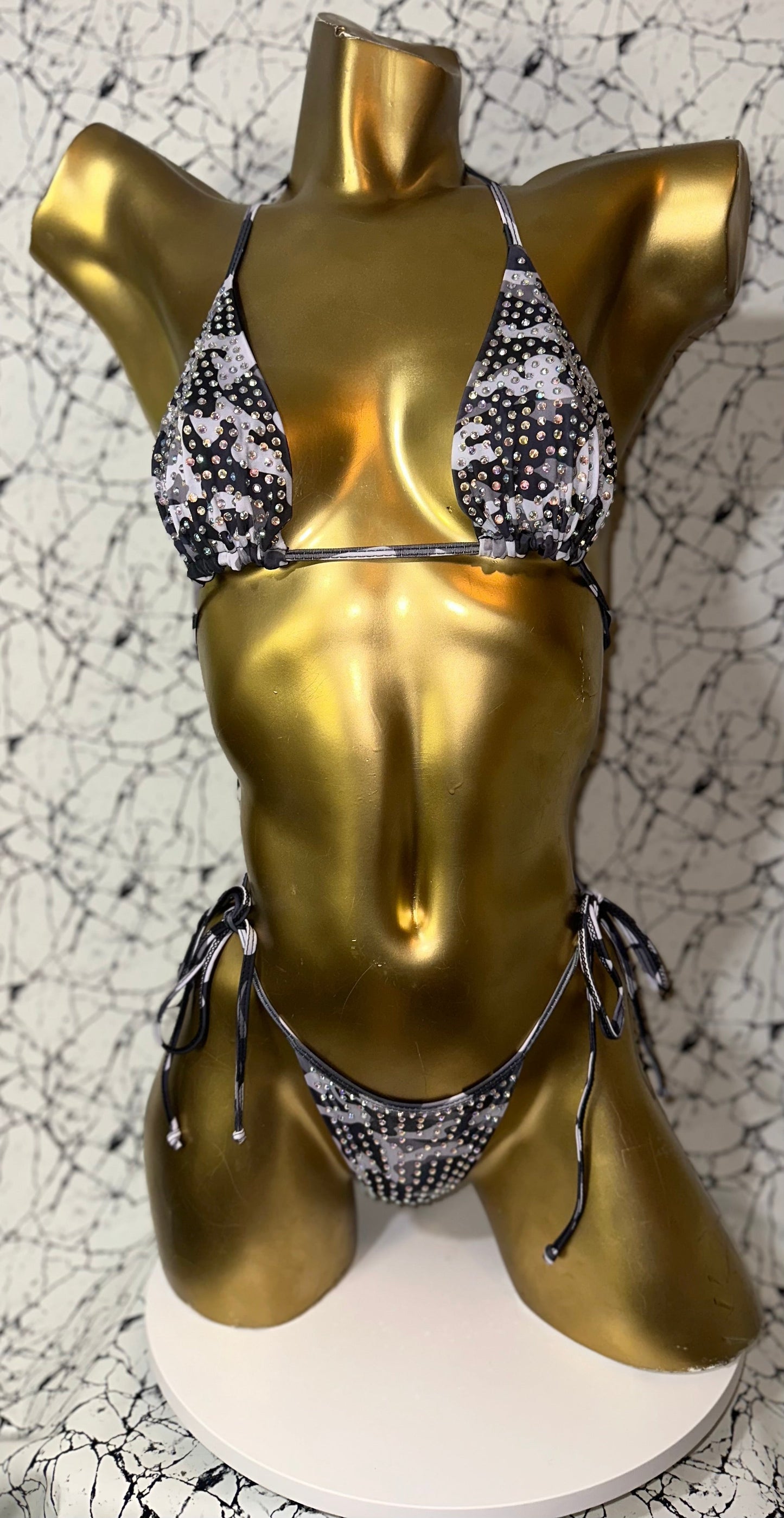 10B Set Sisi New with 2 cm back Thread with tie, With Stones