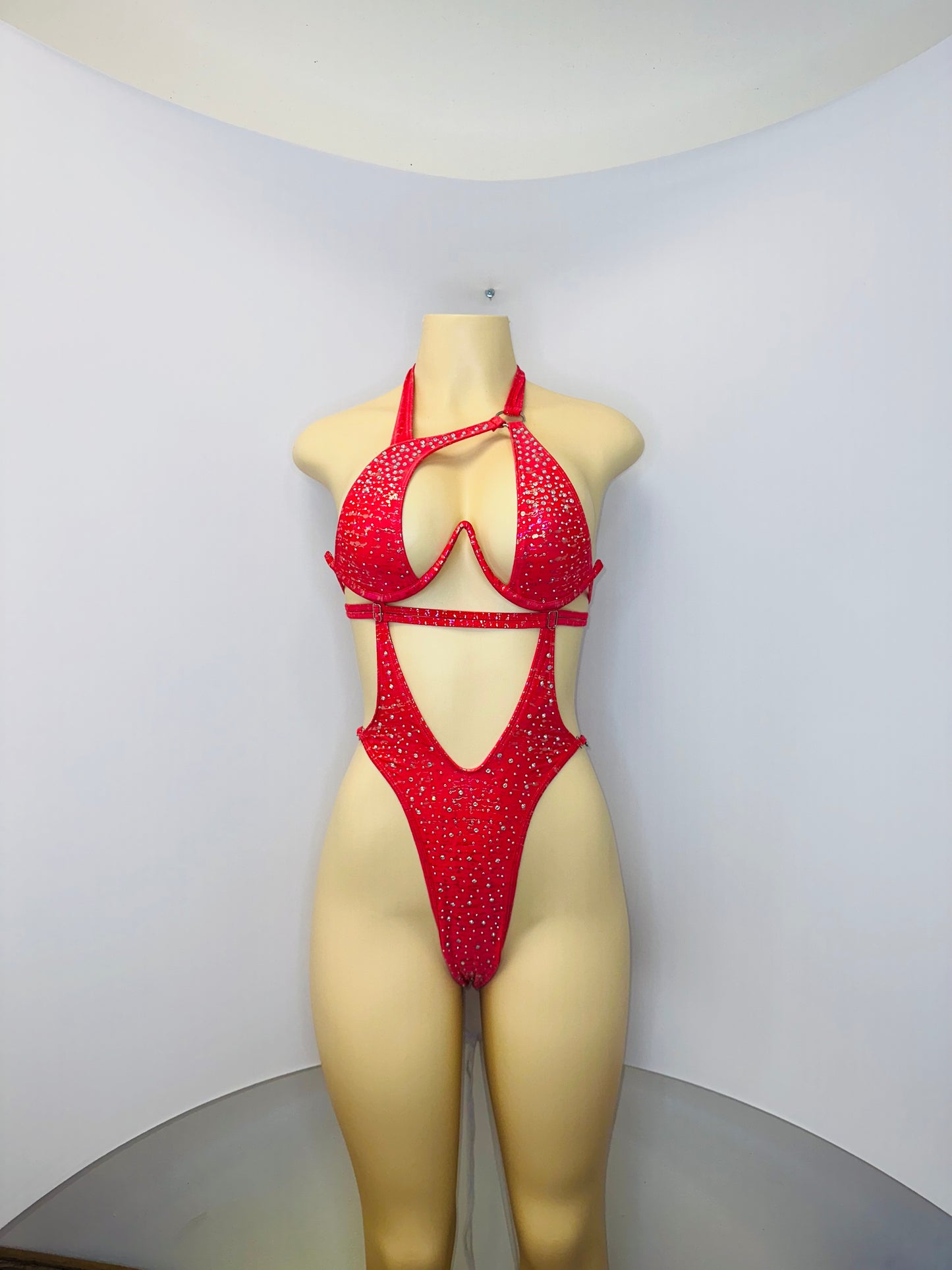 11M Body Sandra With Stones - On request