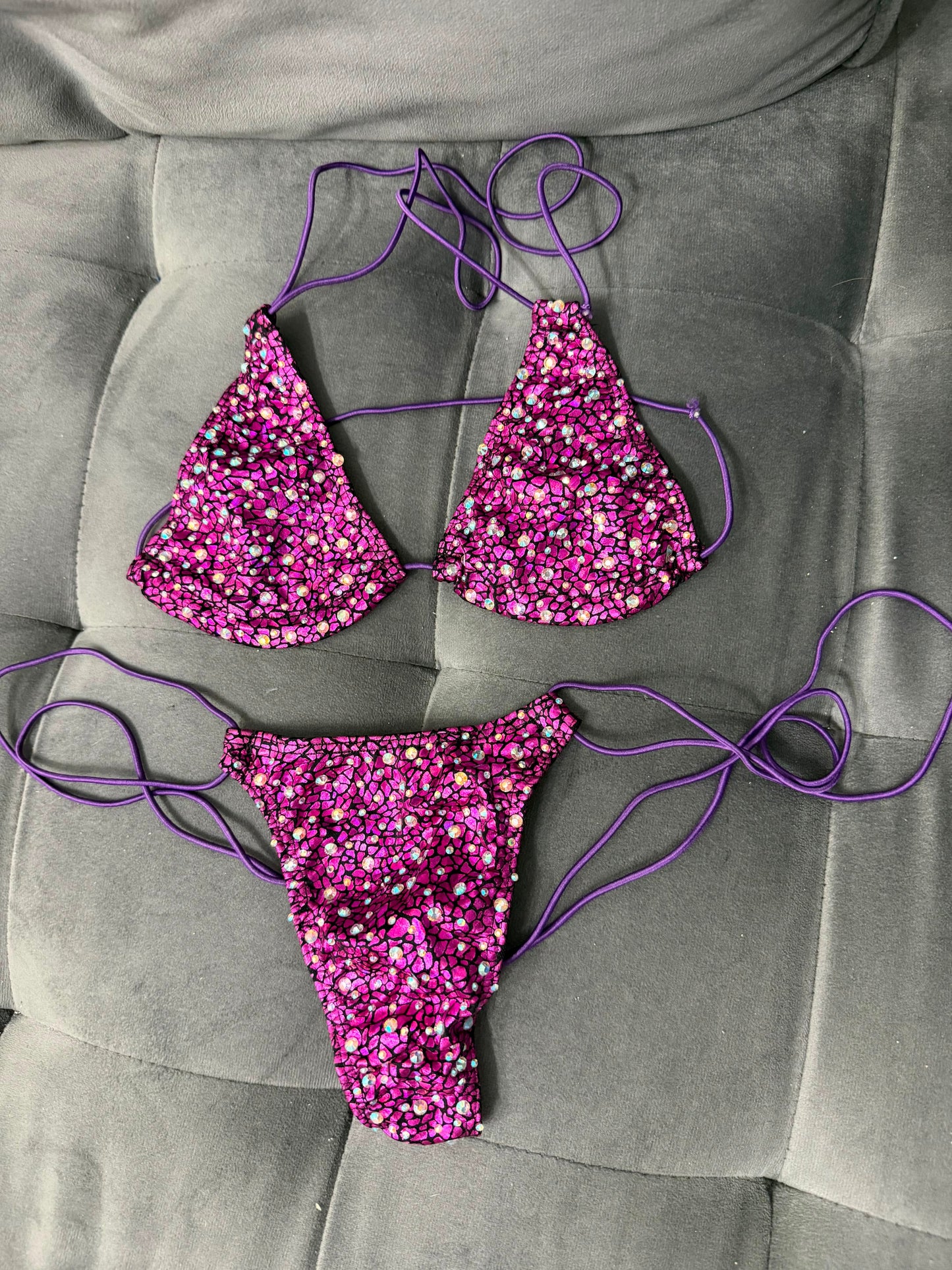 10B Set Susi – Rhinestone Micro Bikini – Exotic Dancer Stagewear for Women – Stage & Clubwear Outfit King Thong
