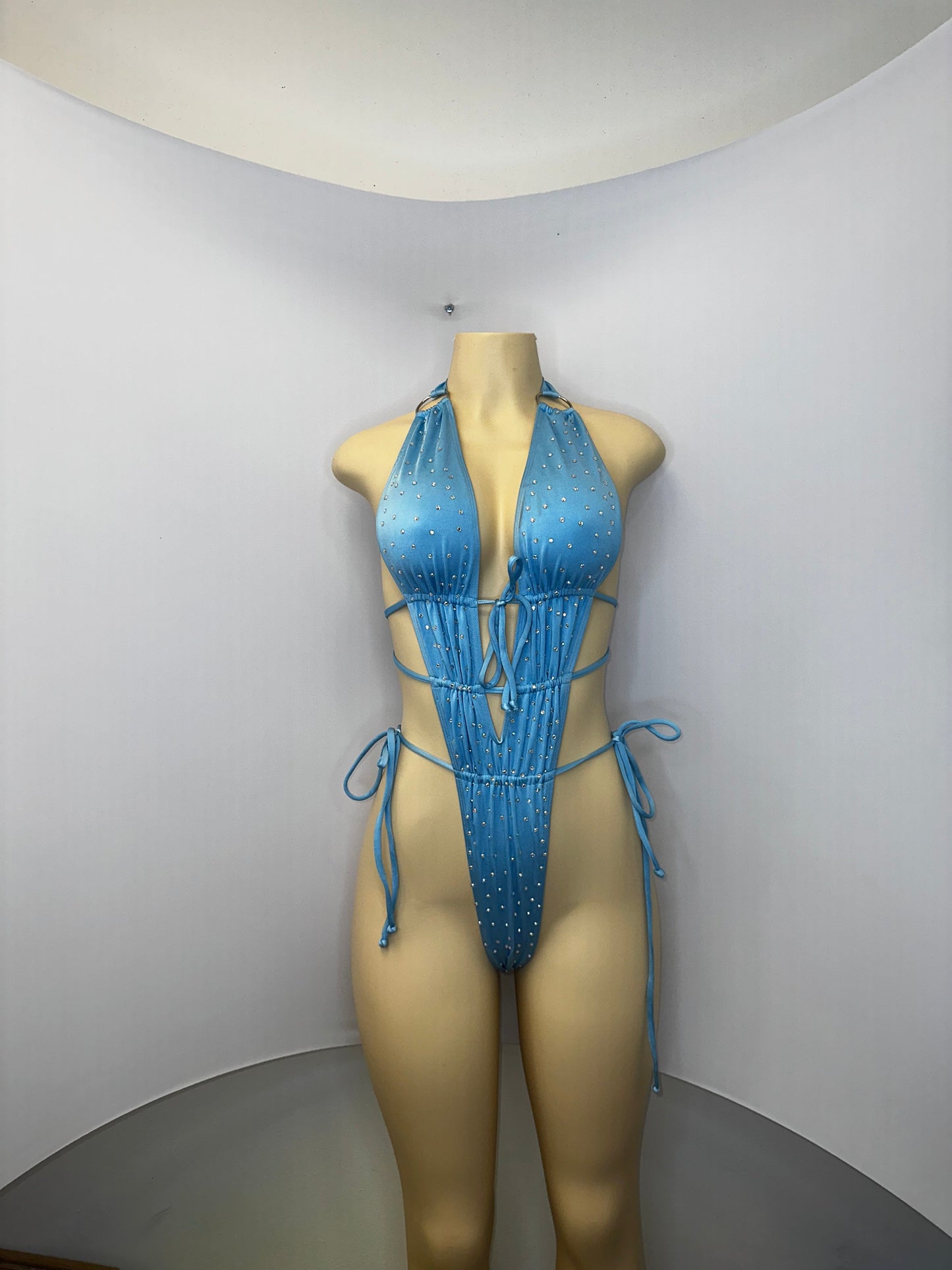 10A Body Atenea With Stones