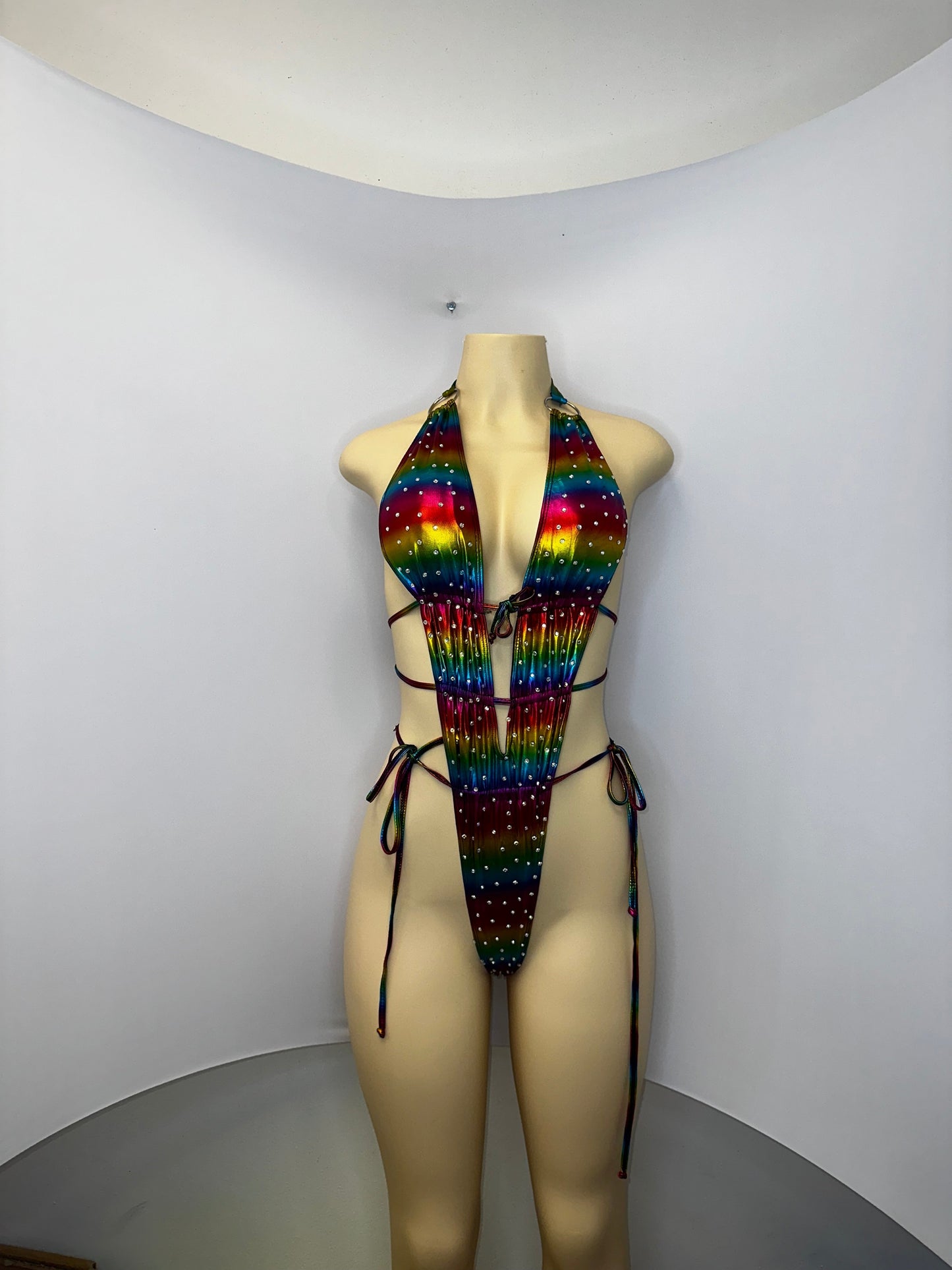 10A Body Atenea With Stones