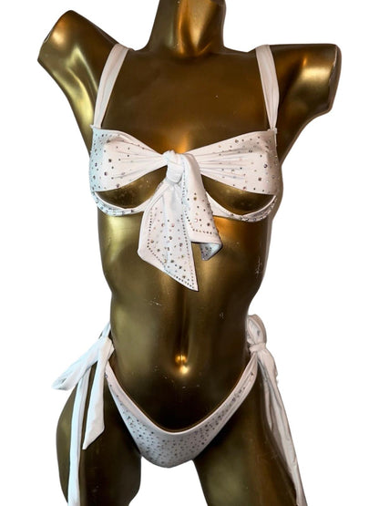 10B Set Moño With Stones