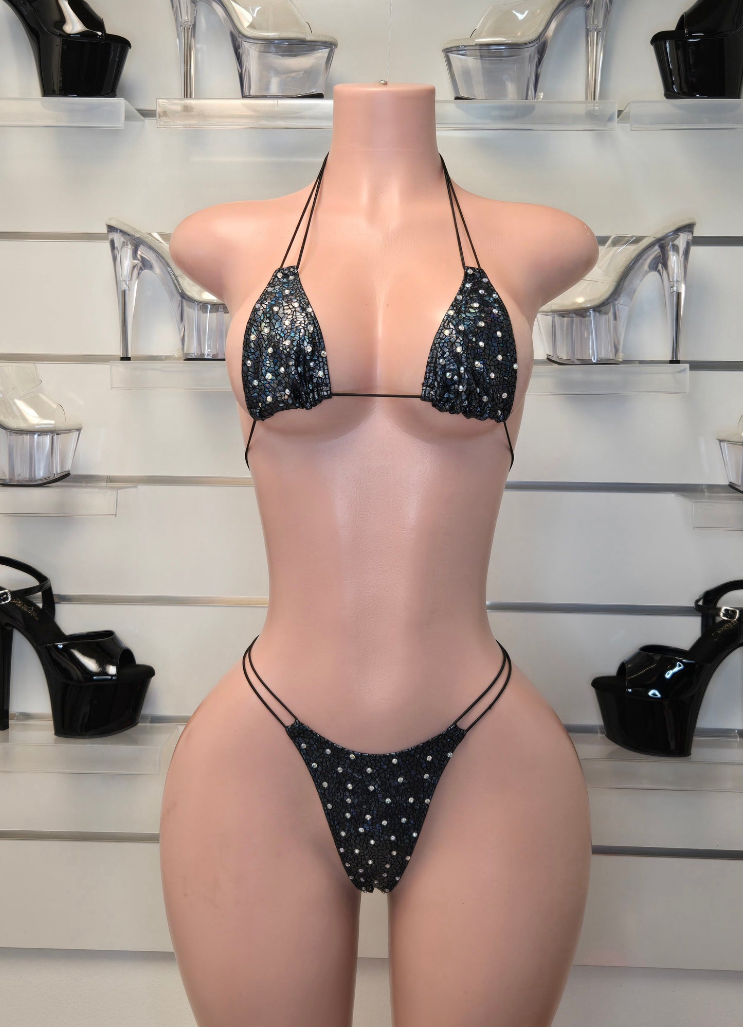 rhinestone micro bikini

handmade dancewear

stripper outfit

stagewear

clubwear for women

pole dance costume

sparkly bikini set

King Thong

Set Susi

handmade performance outfit
