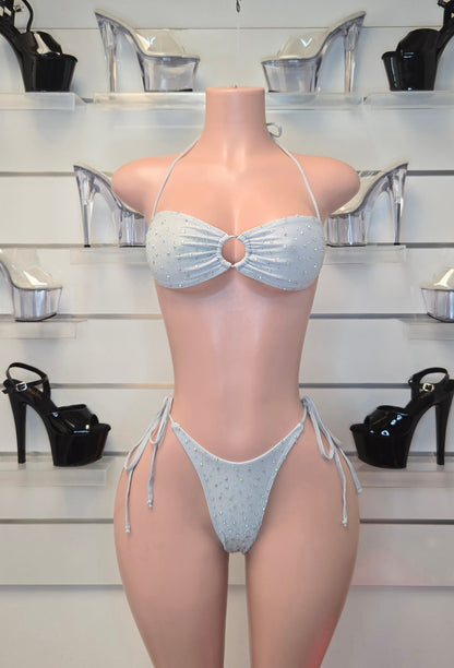 Front view of King Thong 10Y Stripper Set Centauro With Stones, neon lime rhinestone bikini for exotic dancers and pole performers.


Back view of 10Y Stripper Set Centauro With Stones, neon green thong bikini for strippers, club dancers, and stagewear shows.

Detail of neon rhinestone bikini 10Y Stripper Set Centauro, handcrafted with sparkling stones and adjustable ties for dancers.


Neon stripper bikini King Thong 10Y Set Centauro With Stones, luxury handmade dancewear for pole dancer