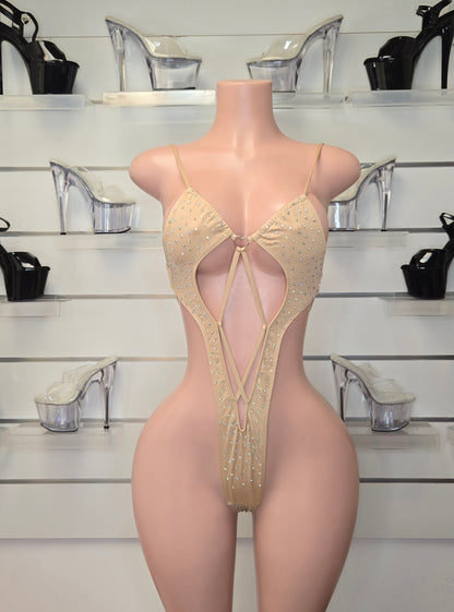 1F Body Aitana With Stones