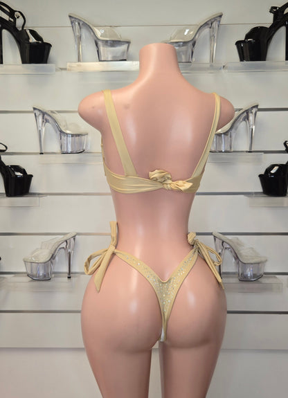 10A Set Moño With Stones