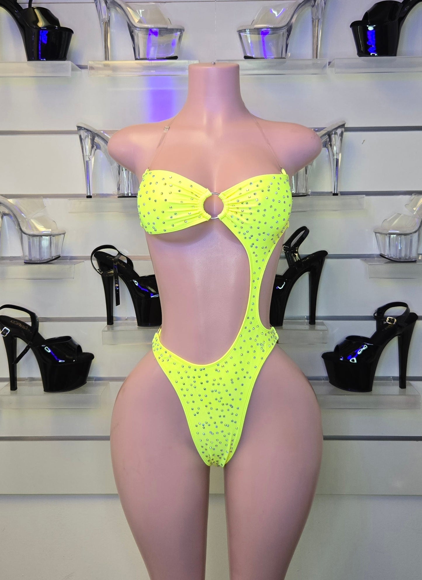 10A Body Hanna With Stones