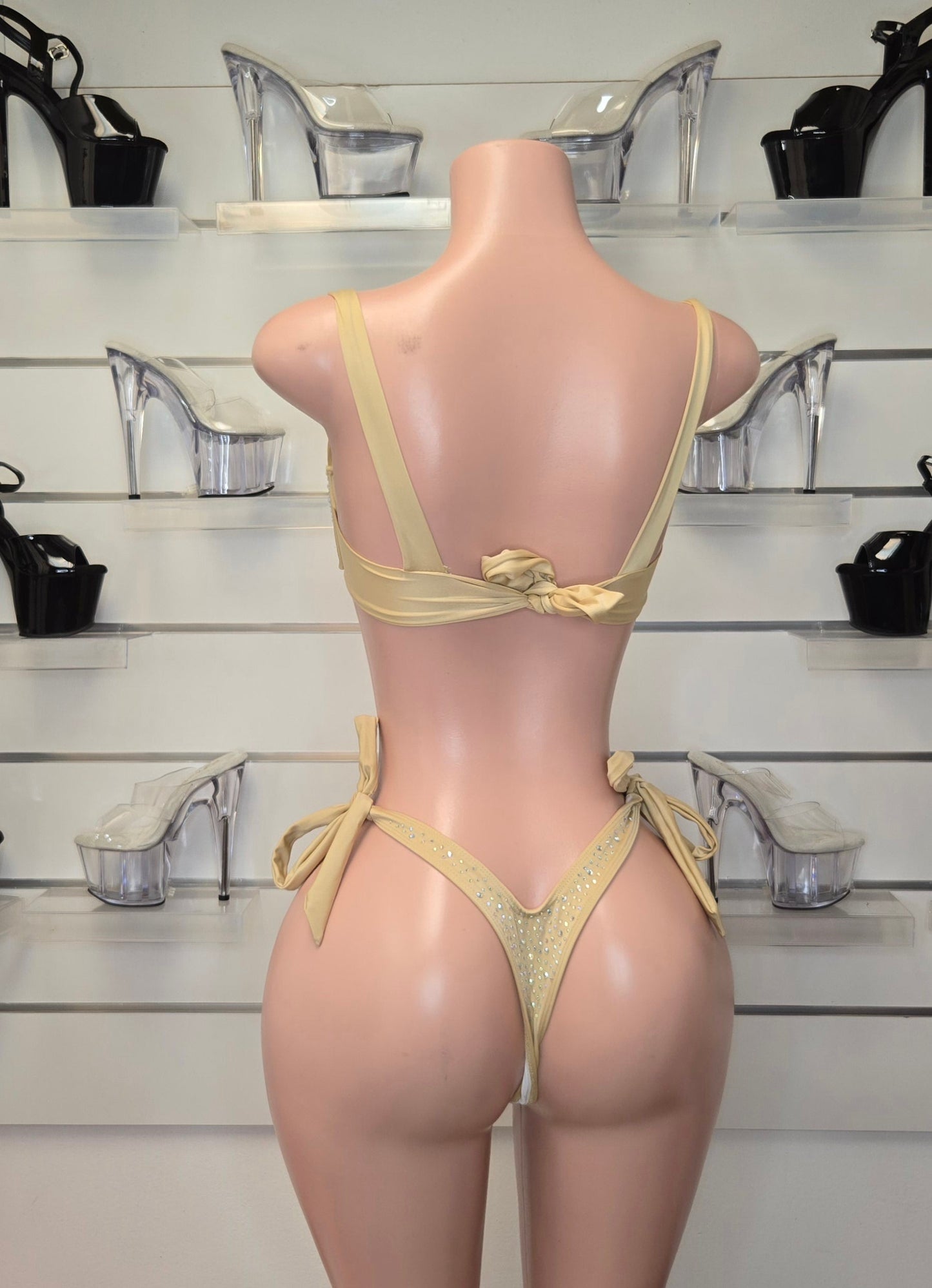 10B Set Moño With Stones