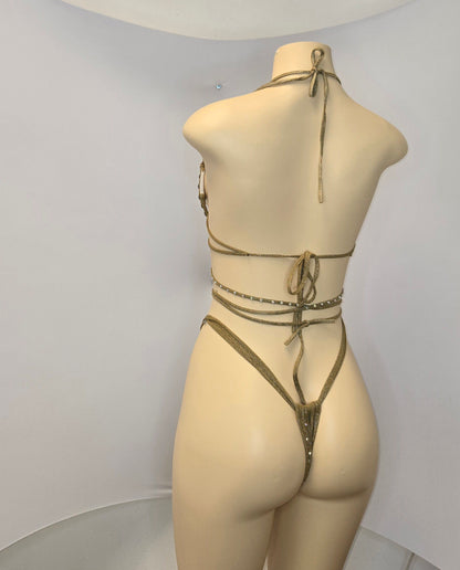 10J Body Moana With Stones